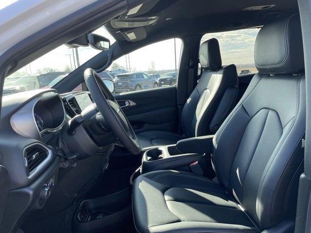new 2025 Chrysler Voyager car, priced at $38,358