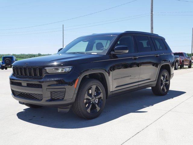 new 2024 Jeep Grand Cherokee L car, priced at $39,909