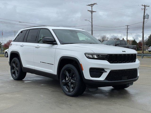 new 2025 Jeep Grand Cherokee car, priced at $40,953