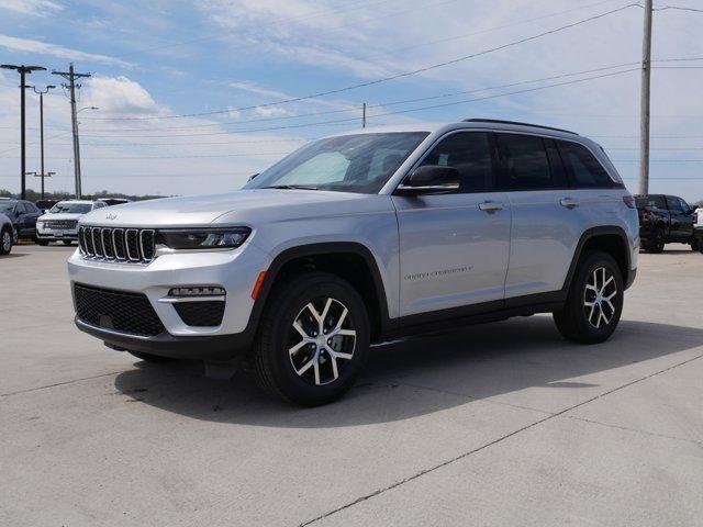 new 2024 Jeep Grand Cherokee car, priced at $39,614