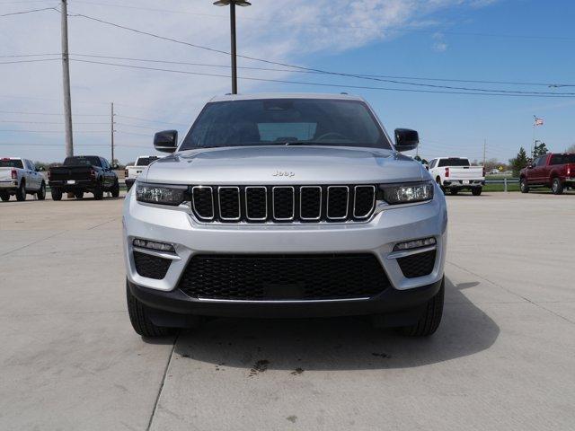 new 2024 Jeep Grand Cherokee car, priced at $39,614