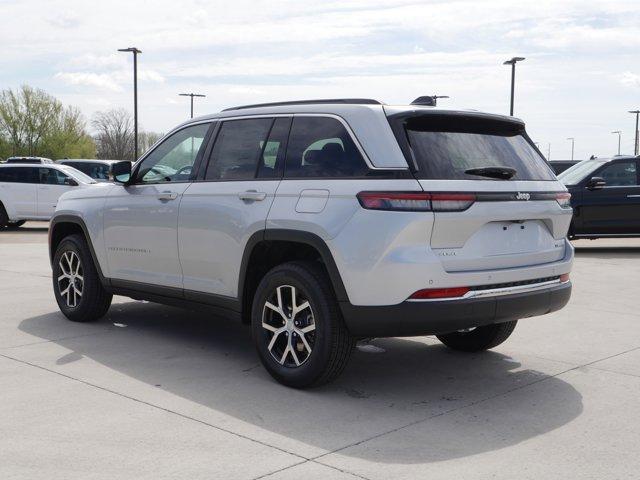 new 2024 Jeep Grand Cherokee car, priced at $39,614