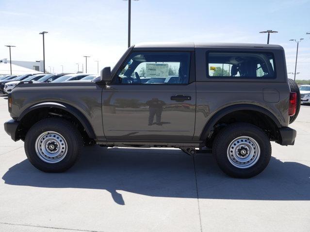 new 2025 Ford Bronco car, priced at $38,325