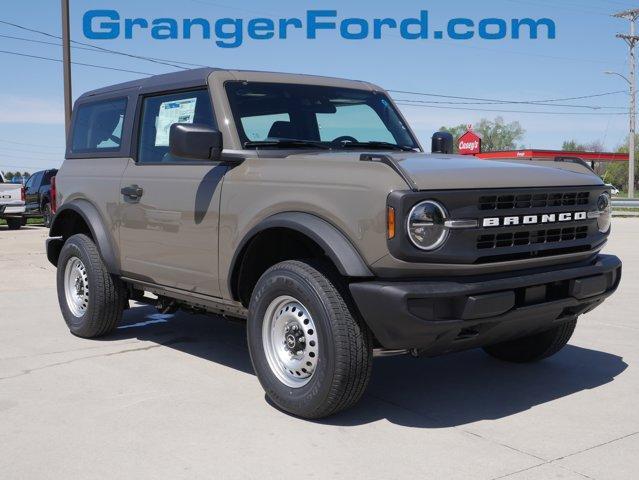 new 2025 Ford Bronco car, priced at $38,325