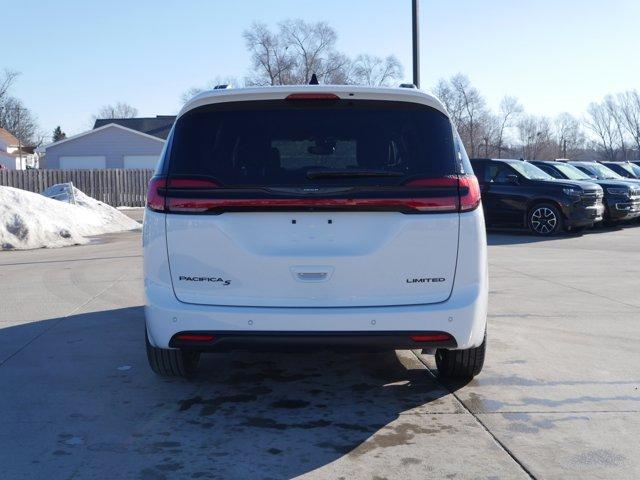 new 2024 Chrysler Pacifica car, priced at $47,331