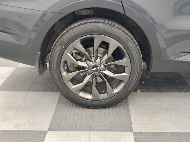 used 2022 Kia Sorento car, priced at $23,988