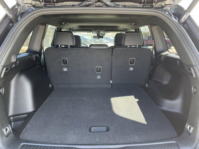 new 2025 Jeep Grand Cherokee car, priced at $41,051