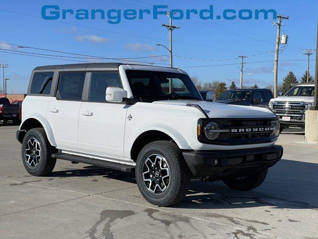 new 2024 Ford Bronco car, priced at $48,985