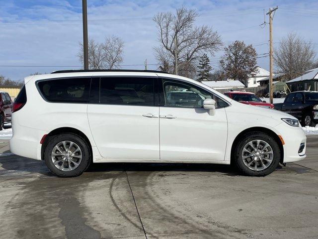 used 2022 Chrysler Pacifica car, priced at $31,288