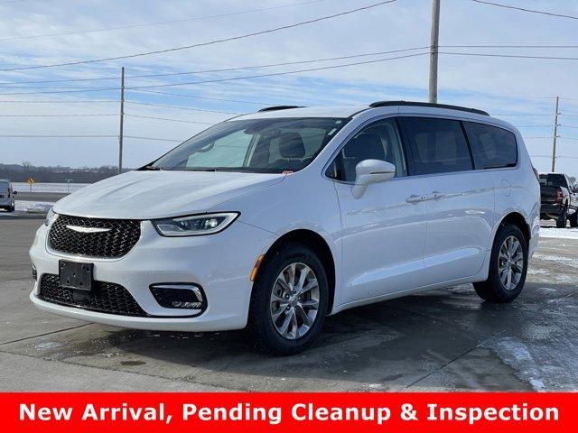 used 2022 Chrysler Pacifica car, priced at $31,288