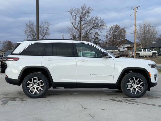 new 2025 Jeep Grand Cherokee car, priced at $41,787