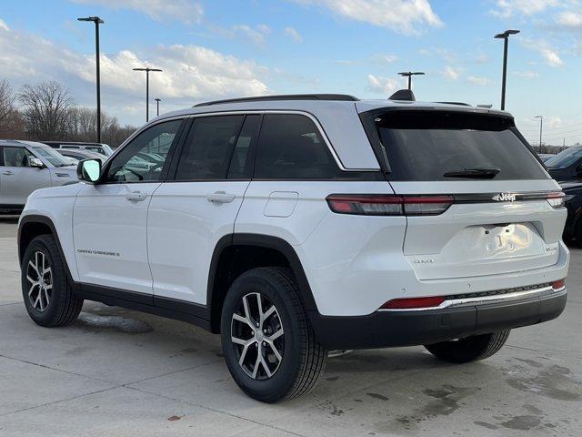 new 2025 Jeep Grand Cherokee car, priced at $41,787