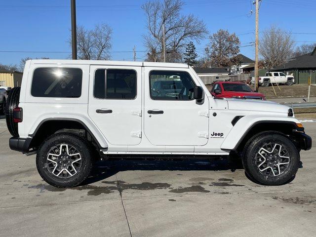 new 2025 Jeep Wrangler car, priced at $45,178