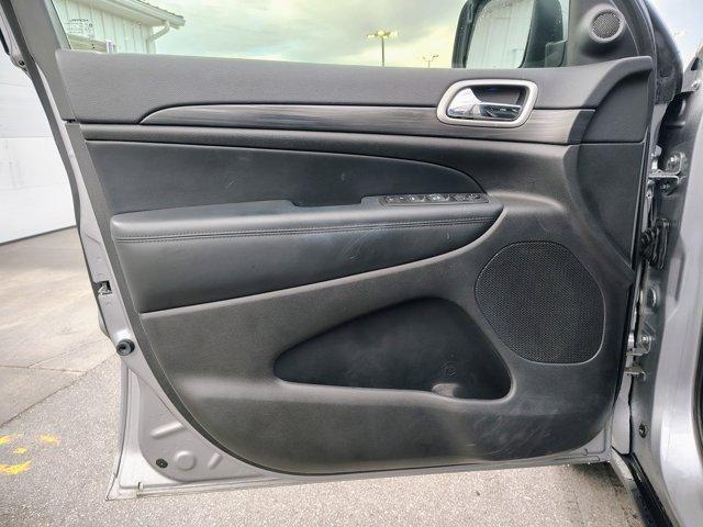 used 2021 Jeep Grand Cherokee car, priced at $27,588