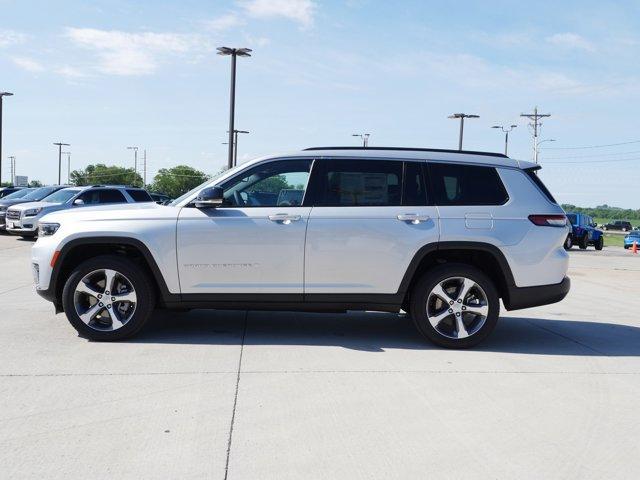 new 2024 Jeep Grand Cherokee L car, priced at $46,589