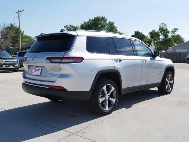 new 2024 Jeep Grand Cherokee L car, priced at $46,589