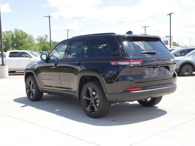 new 2024 Jeep Grand Cherokee car, priced at $42,978