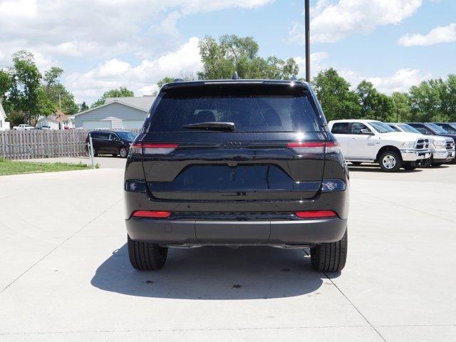 new 2024 Jeep Grand Cherokee car, priced at $42,978