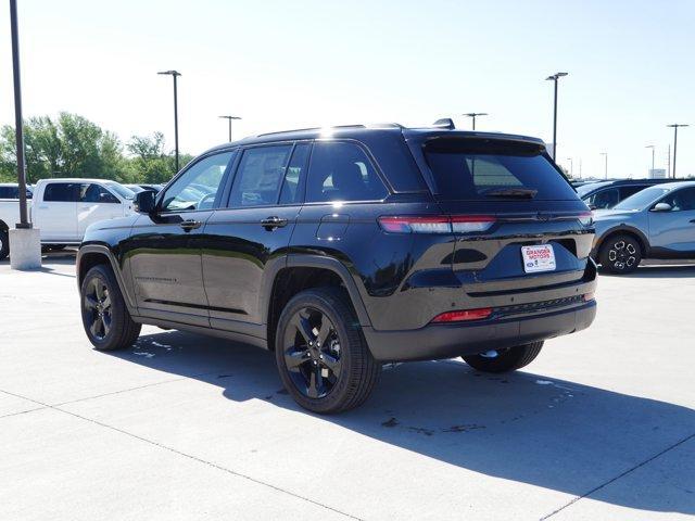 new 2024 Jeep Grand Cherokee car, priced at $38,676