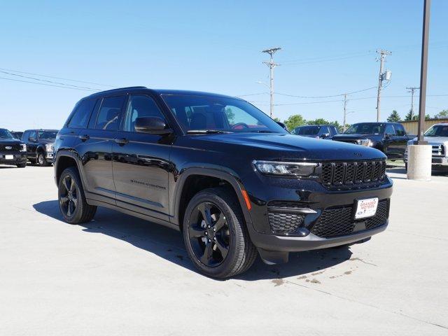 new 2024 Jeep Grand Cherokee car, priced at $38,676