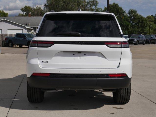 new 2025 Jeep Grand Cherokee car, priced at $40,772