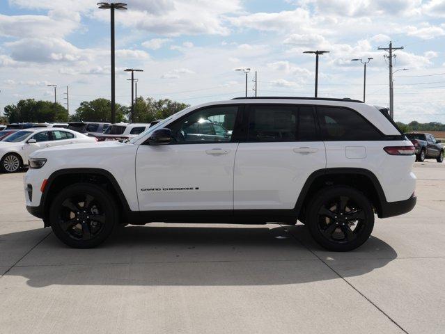 new 2025 Jeep Grand Cherokee car, priced at $40,772