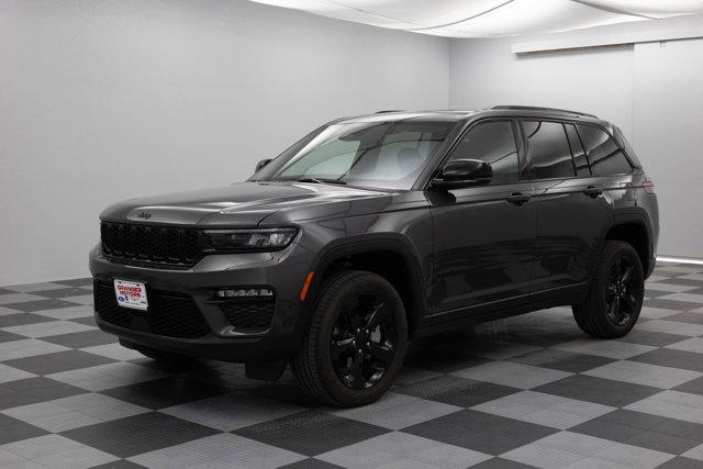 new 2025 Jeep Grand Cherokee car, priced at $46,505