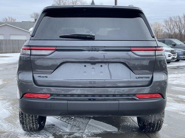 new 2025 Jeep Grand Cherokee car, priced at $44,676