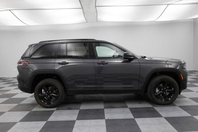 new 2025 Jeep Grand Cherokee car, priced at $46,505