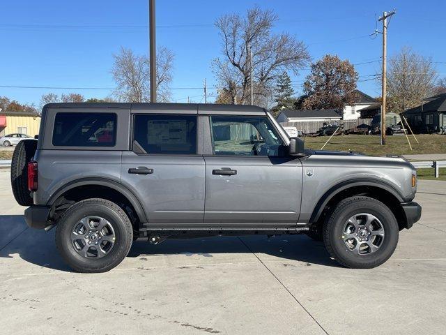 new 2024 Ford Bronco car, priced at $41,677