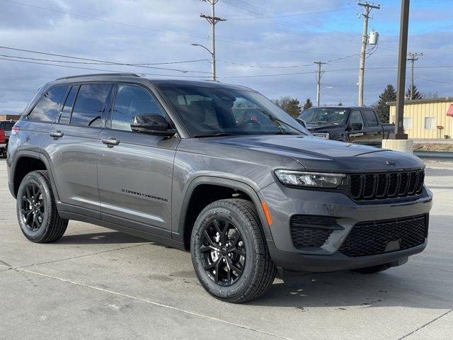 new 2025 Jeep Grand Cherokee car, priced at $38,981