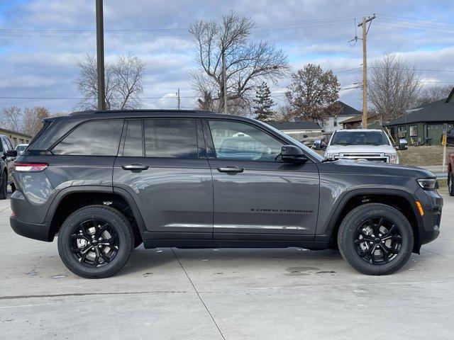 new 2025 Jeep Grand Cherokee car, priced at $38,981