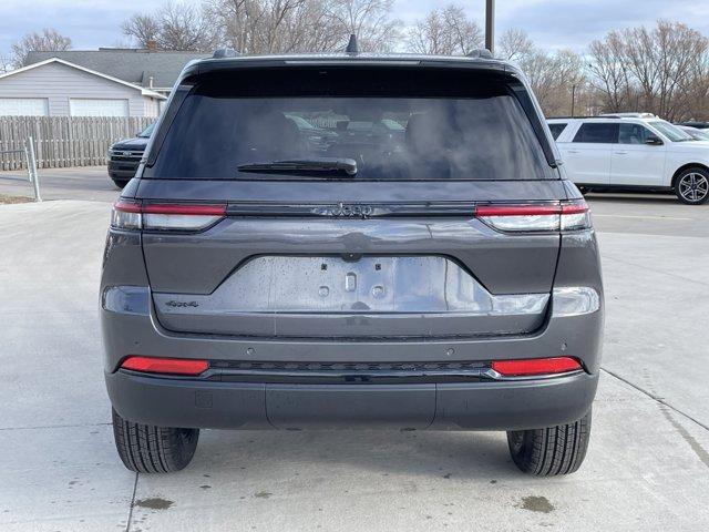 new 2025 Jeep Grand Cherokee car, priced at $38,981