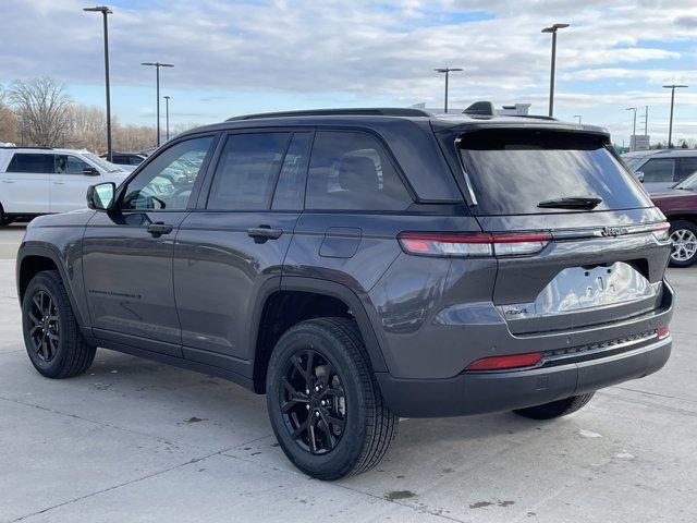 new 2025 Jeep Grand Cherokee car, priced at $38,981