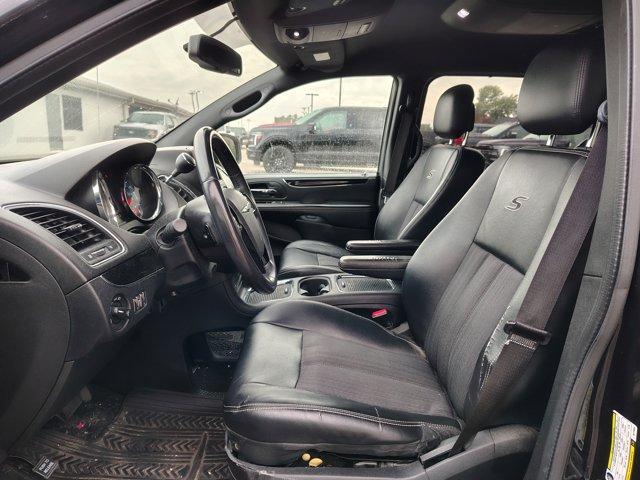 used 2014 Chrysler Town & Country car, priced at $3,000