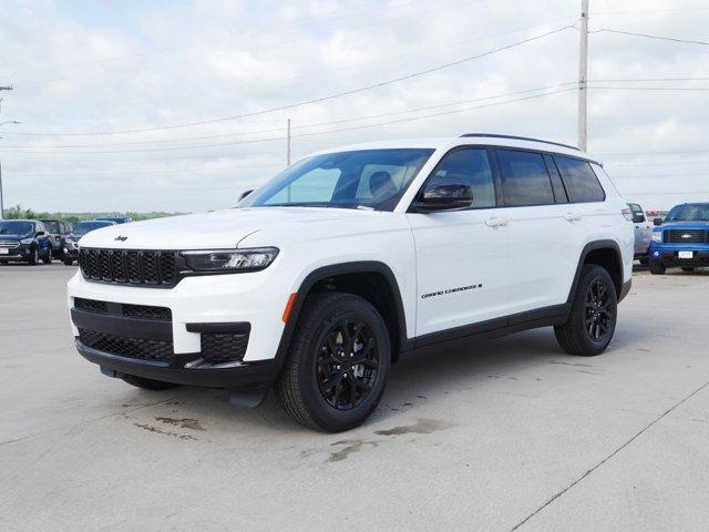 new 2024 Jeep Grand Cherokee L car, priced at $40,945