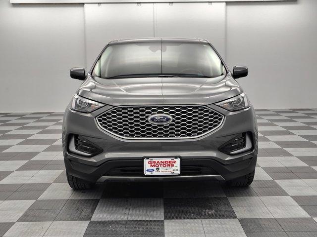 used 2024 Ford Edge car, priced at $29,888