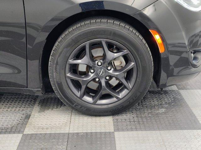 used 2020 Chrysler Pacifica car, priced at $18,588