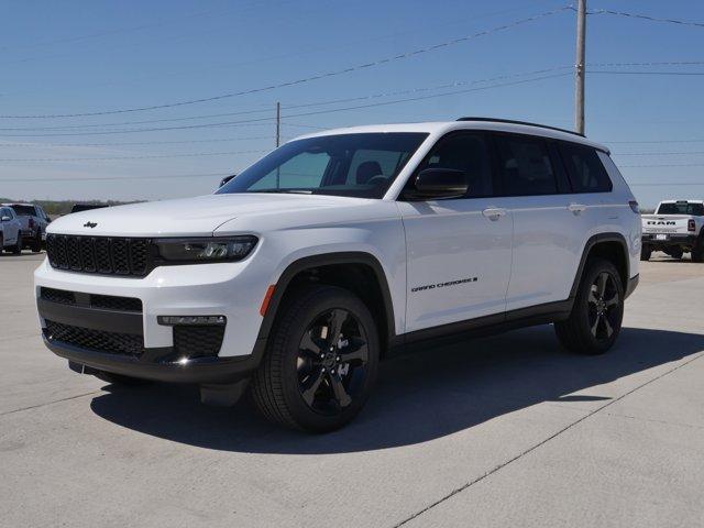 new 2024 Jeep Grand Cherokee L car, priced at $48,390