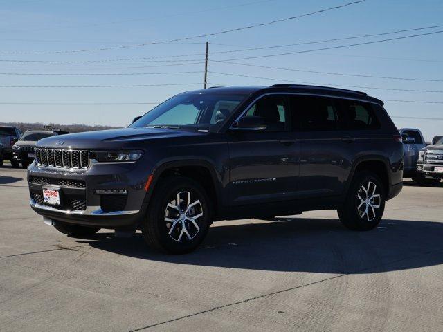 new 2024 Jeep Grand Cherokee L car, priced at $47,861