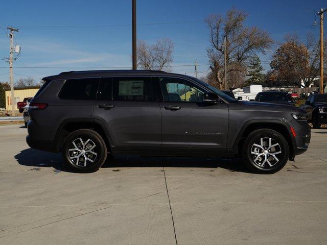 new 2024 Jeep Grand Cherokee L car, priced at $47,861