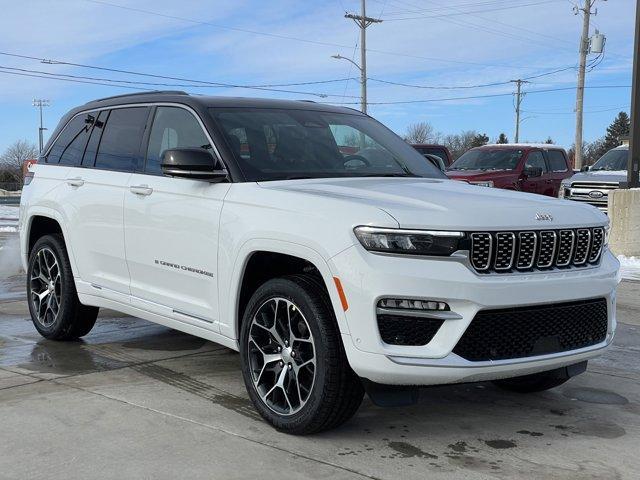 new 2025 Jeep Grand Cherokee car, priced at $59,750