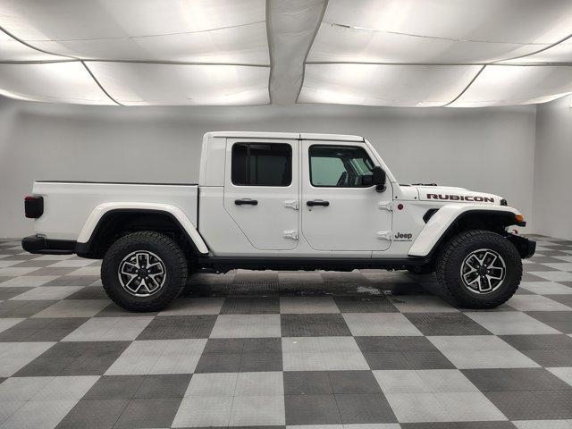 new 2025 Jeep Gladiator car, priced at $50,615