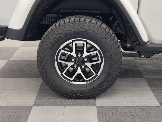 new 2025 Jeep Gladiator car, priced at $50,615