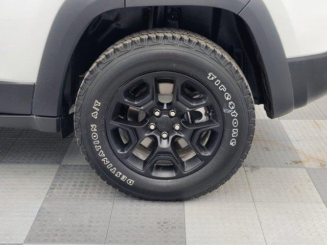 used 2022 Jeep Cherokee car, priced at $22,188