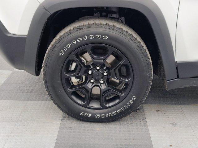 used 2022 Jeep Cherokee car, priced at $22,188