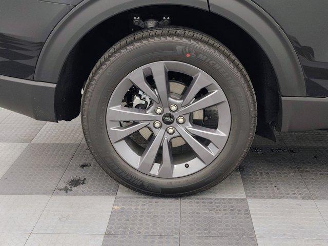 new 2025 Ford Explorer car, priced at $43,965