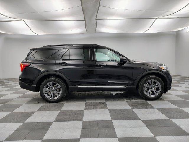 new 2025 Ford Explorer car, priced at $43,965