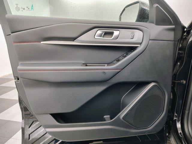 new 2025 Ford Explorer car, priced at $45,636