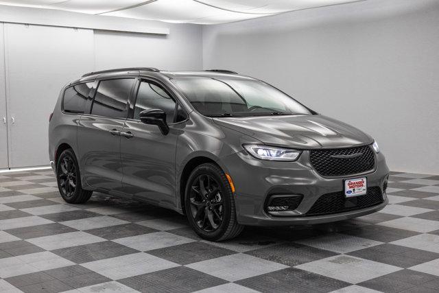 used 2023 Chrysler Pacifica car, priced at $39,888